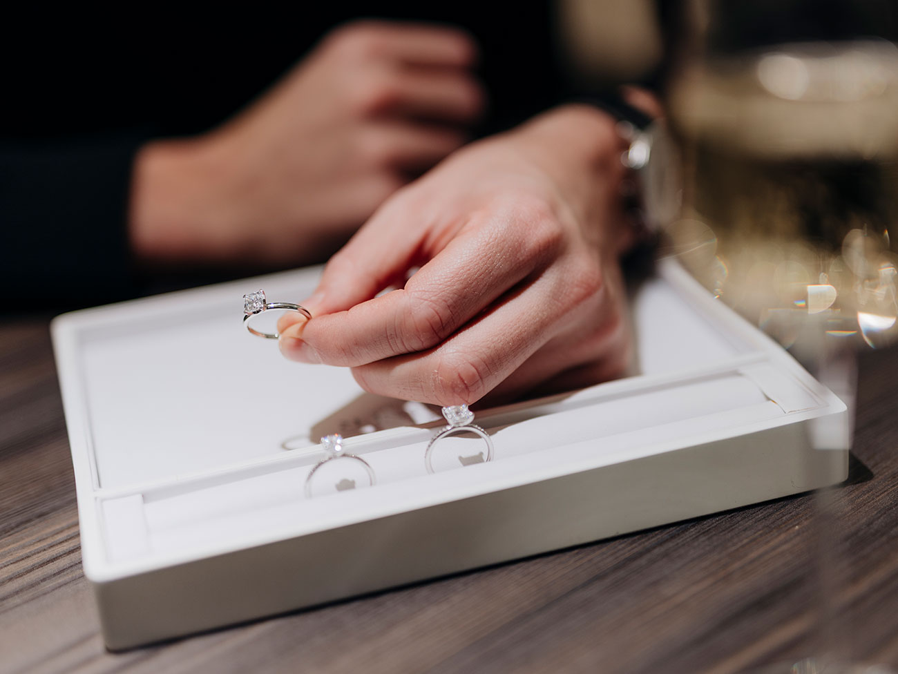 Persönliche Ehering-Beratung mit Sekt bei Juwelier Ritter in Feldkirch